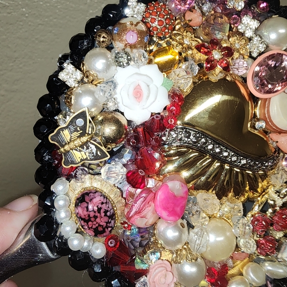 Hand Crafted Vintage Style Decorative Hand Mirror with Jewel Accents - Picture 4 of 8